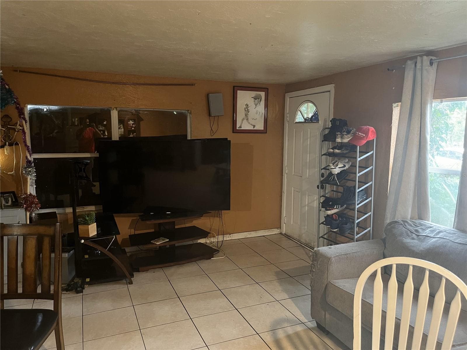 Single Family Residence at 1127 AUBURN ST, CLEARWATER, photo 11 of 15