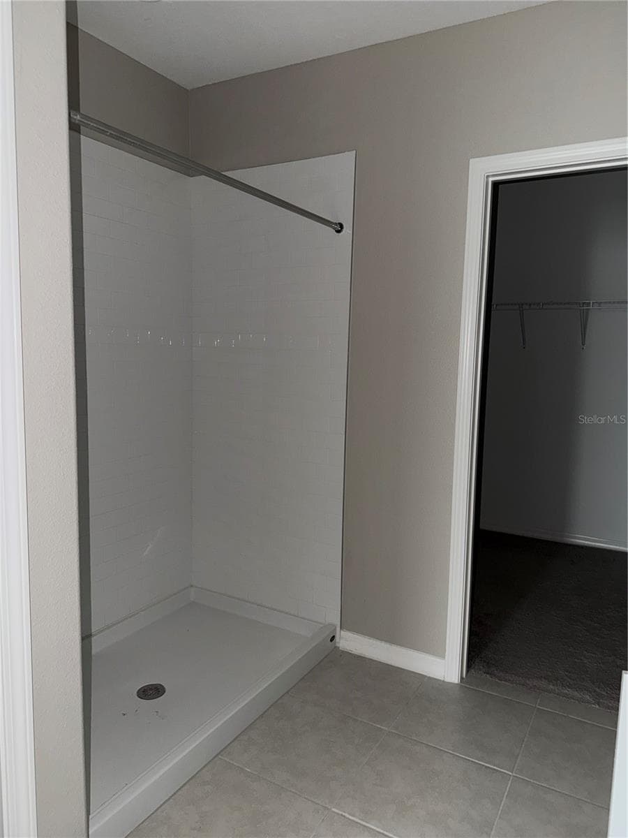 Single Family Residence at 15434 MILLER CREEK DR, SUN CITY CENTER, photo 8 of 25