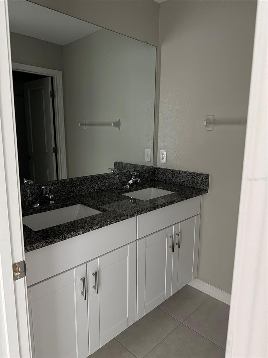 Single Family Residence at 15434 MILLER CREEK DR, SUN CITY CENTER, photo 16 of 25