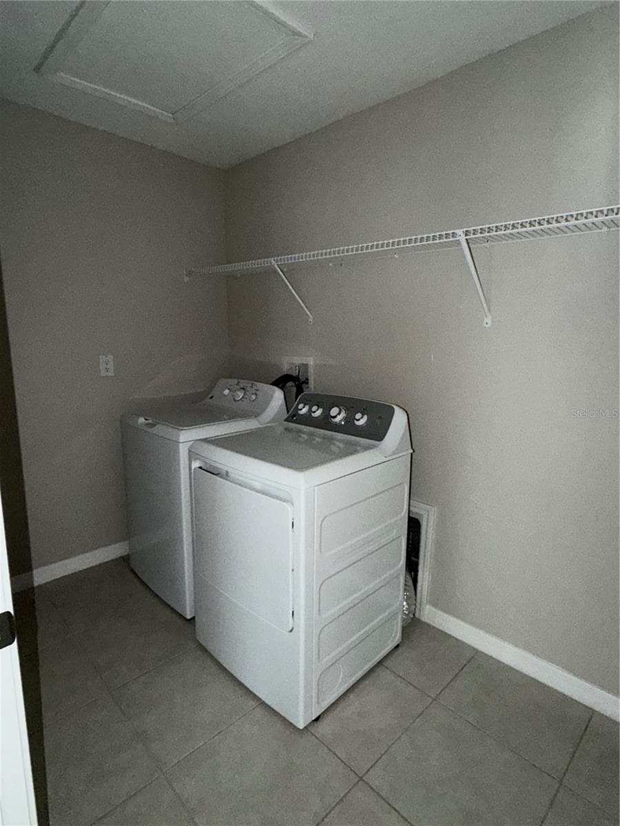 Single Family Residence at 15434 MILLER CREEK DR, SUN CITY CENTER, photo 21 of 25