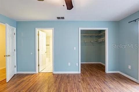 Primary bedroom - 7528 RIVER COUNTRY DR, WEEKI WACHEE