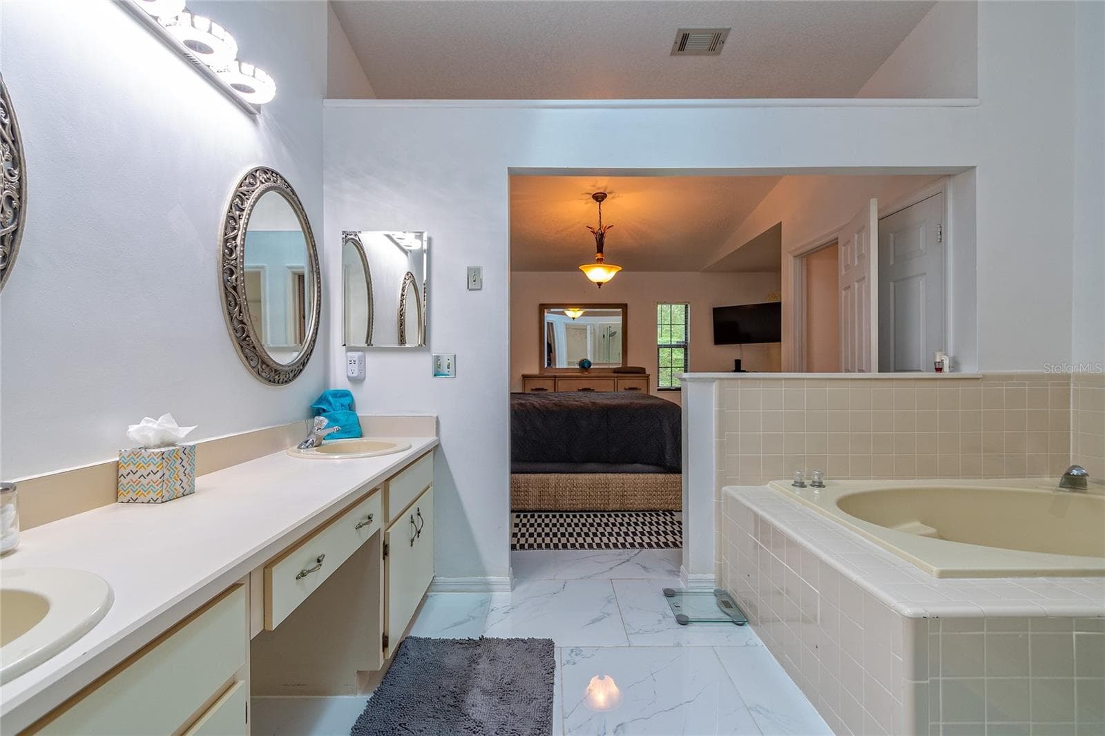 Townhouse at 7720 CHAPELHILL DR, ORLANDO, photo 15 of 29