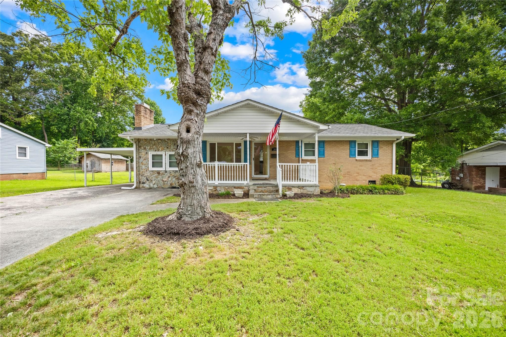 Single Family Residence at Mount Holly, photo 4 of 34