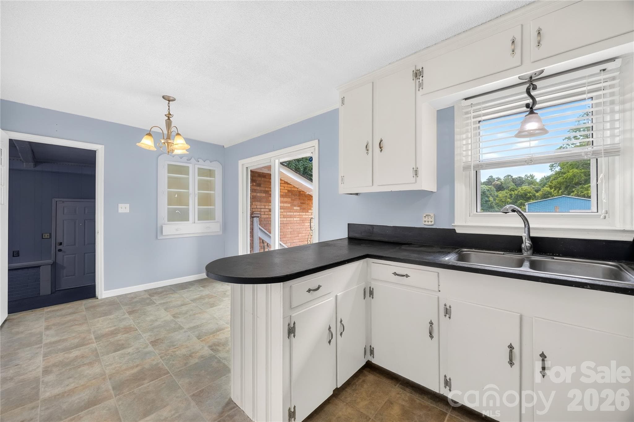 Single Family Residence at 205 Gaddis Drive, Mount Holly, photo 14 of 34