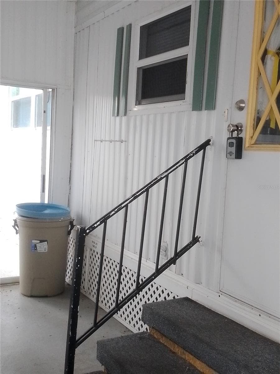 Mobile Home at 112 PALM DR #B, EUSTIS, photo 4 of 26