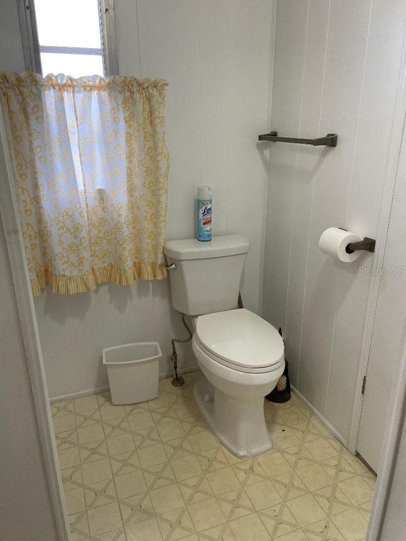 Mobile Home at 112 PALM DR #B, EUSTIS, photo 13 of 26
