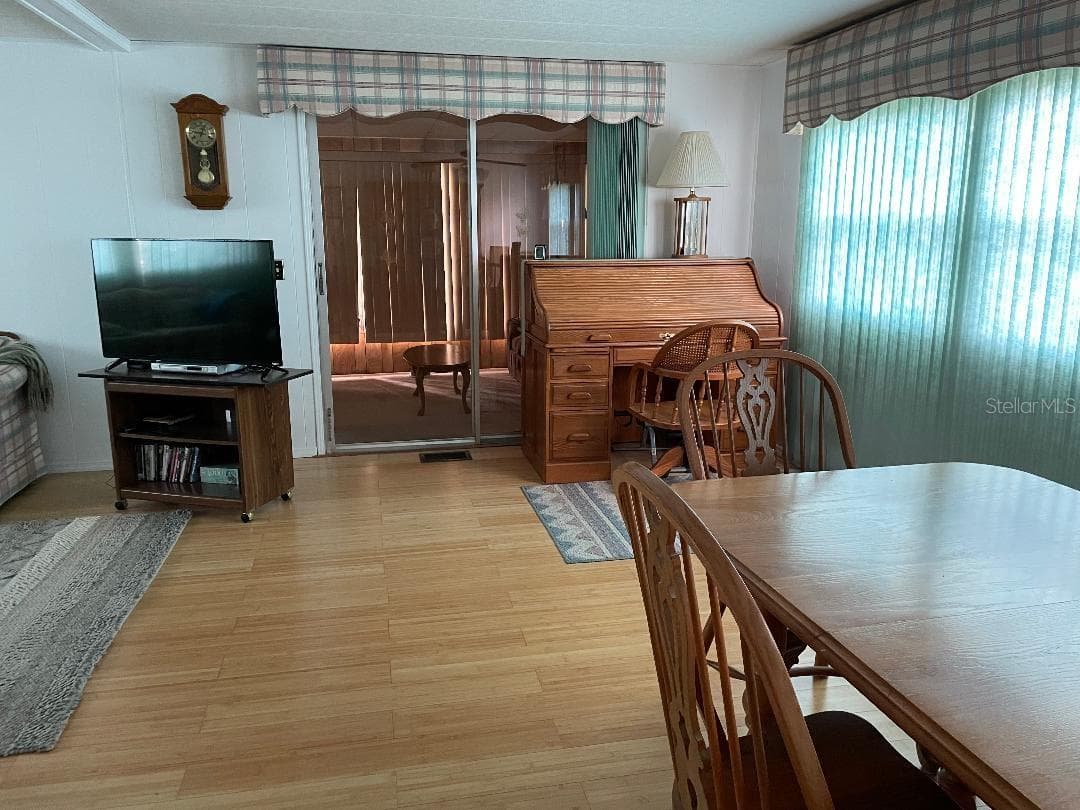 Mobile Home at 112 PALM DR #B, EUSTIS, photo 19 of 26