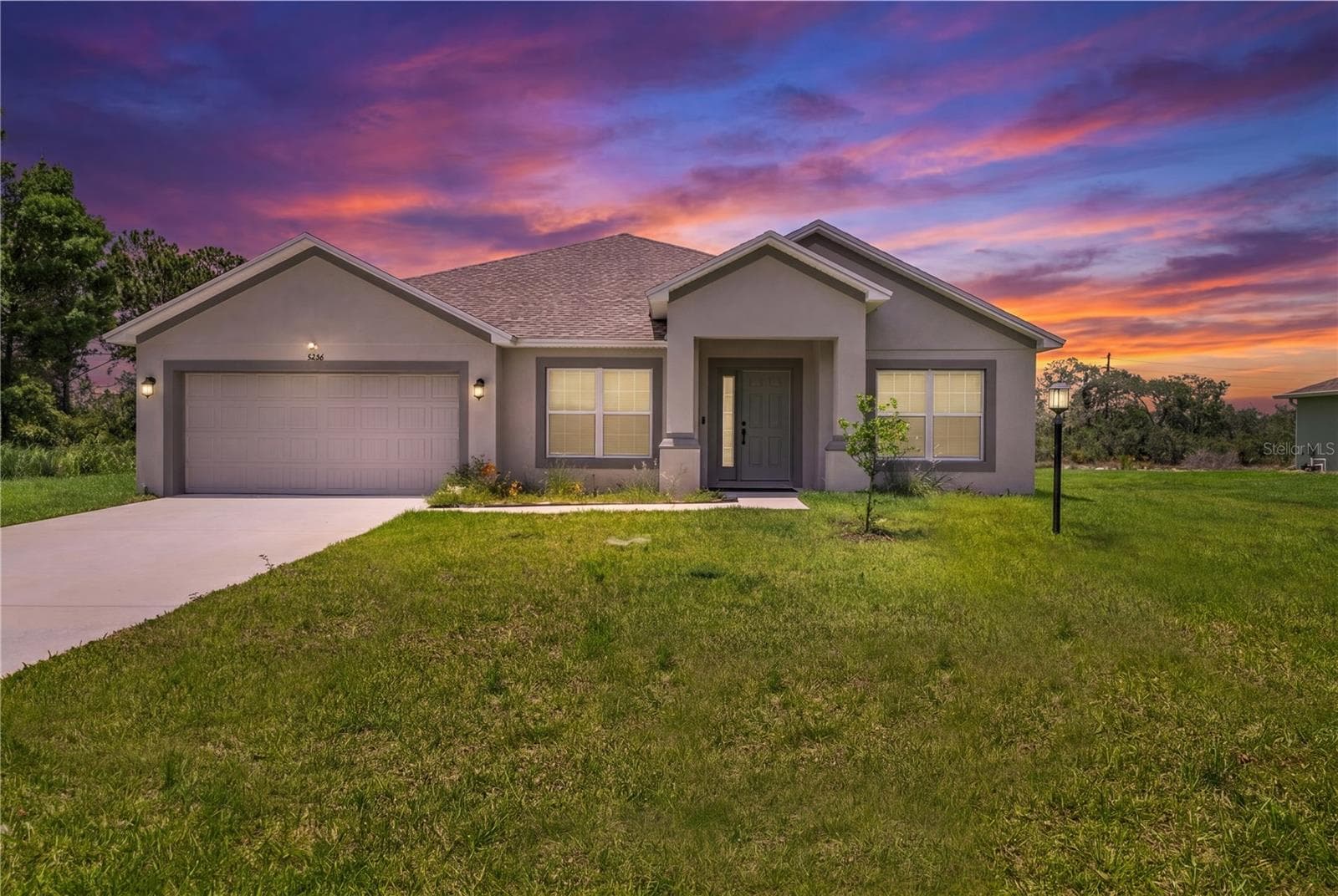 5236 SUE DR
