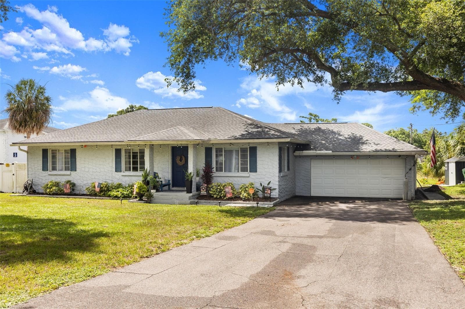 Single Family Residence at 920 ALICIA AVE, TAMPA, photo 3 of 45