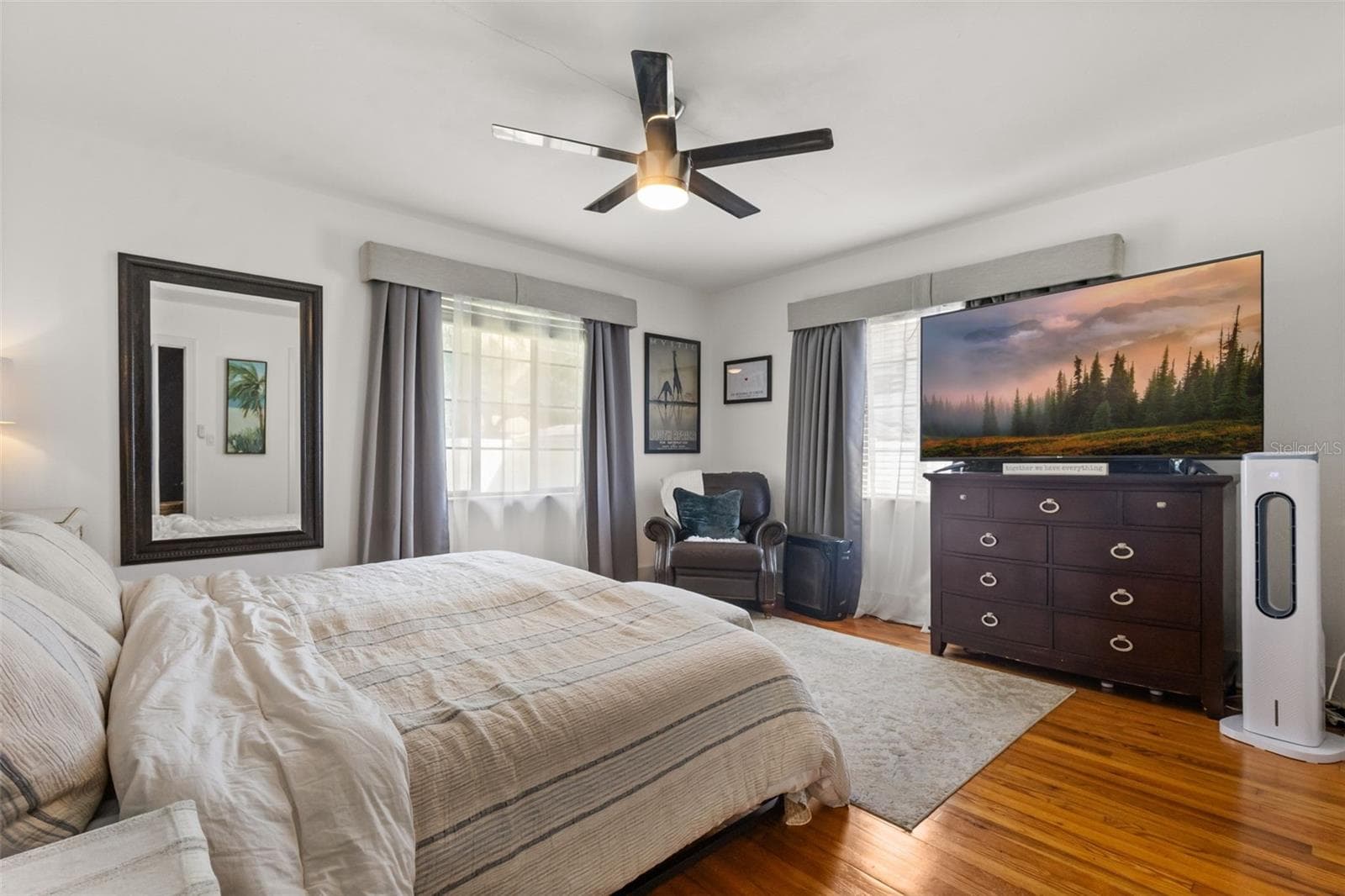 Single Family Residence at 920 ALICIA AVE, TAMPA, photo 27 of 45