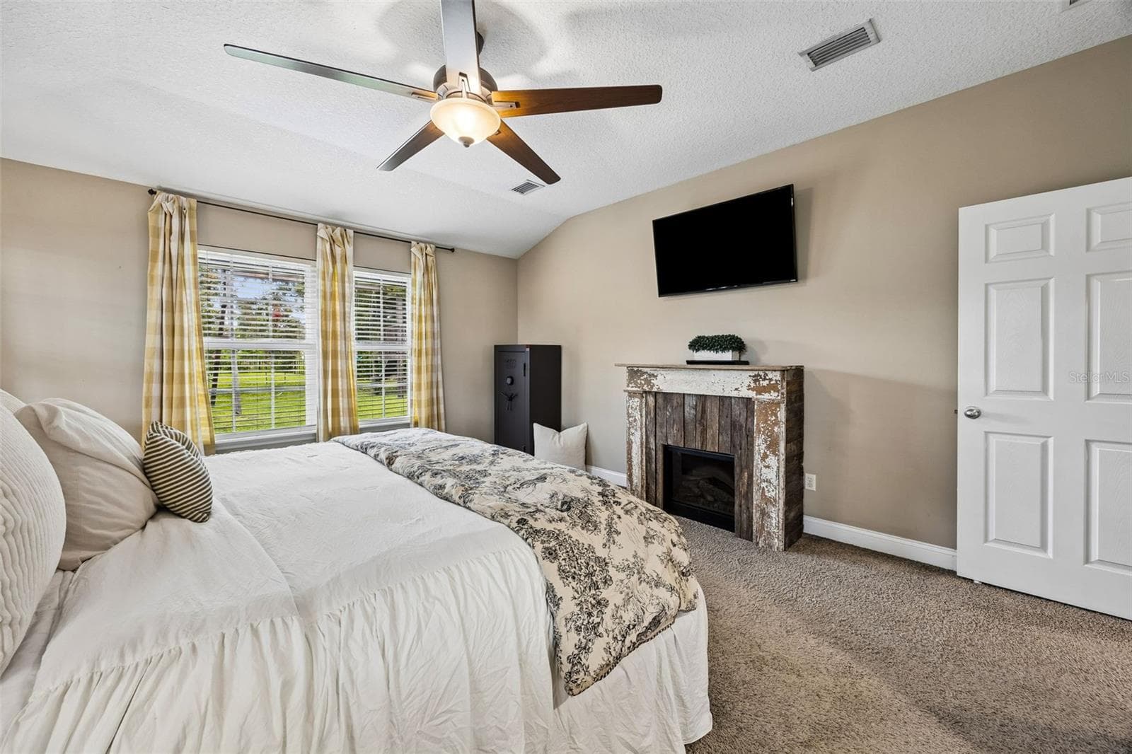 Single Family Residence at 96095 GRAVEL CREEK DR, YULEE, photo 38 of 96