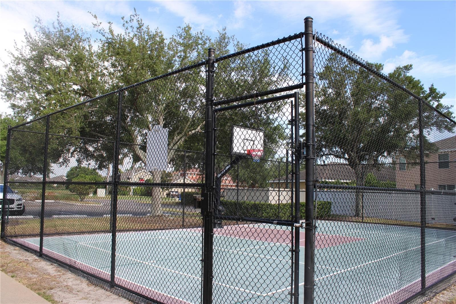 Basketball court - 433 YORK DALE DR, RUSKIN