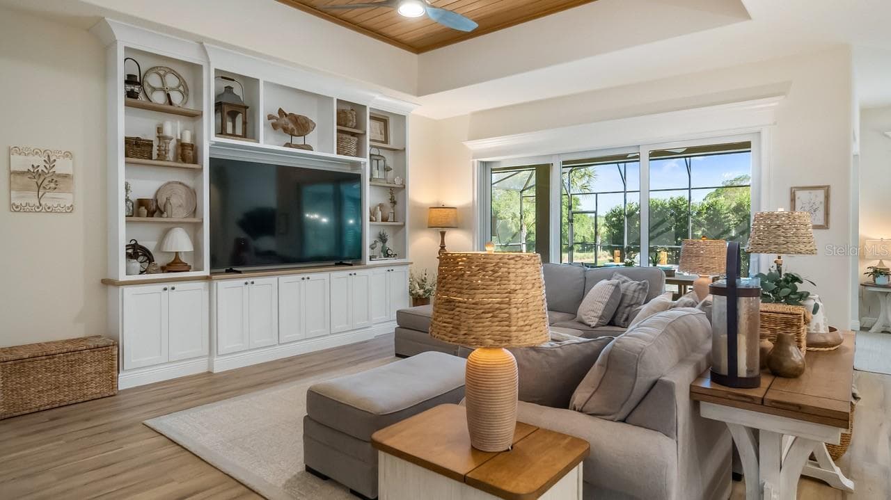 Single Family Residence at 4008 PINNACLE PLACE CT, LADY LAKE, photo 9 of 52