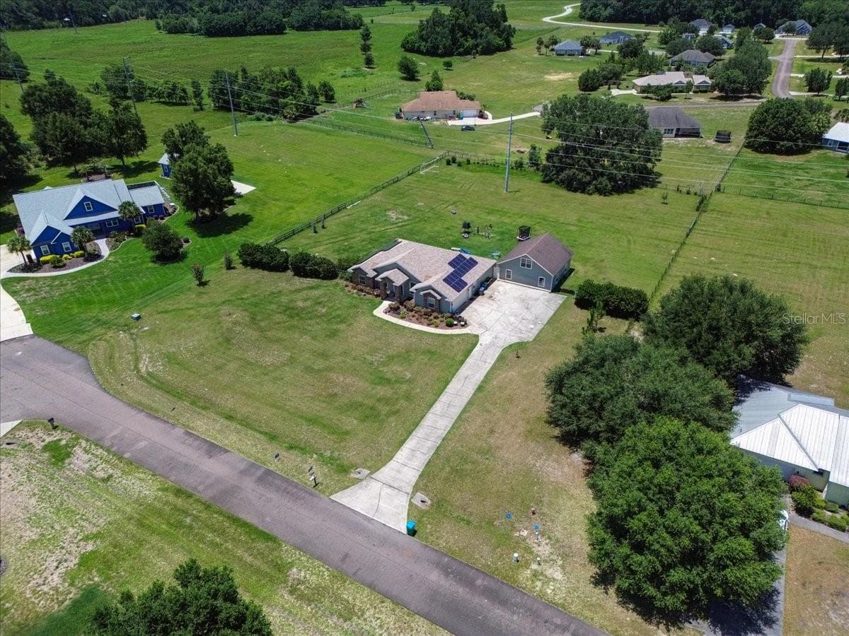 Single Family Residence at 25672 NW 173RD AVE, HIGH SPRINGS, photo 2 of 32
