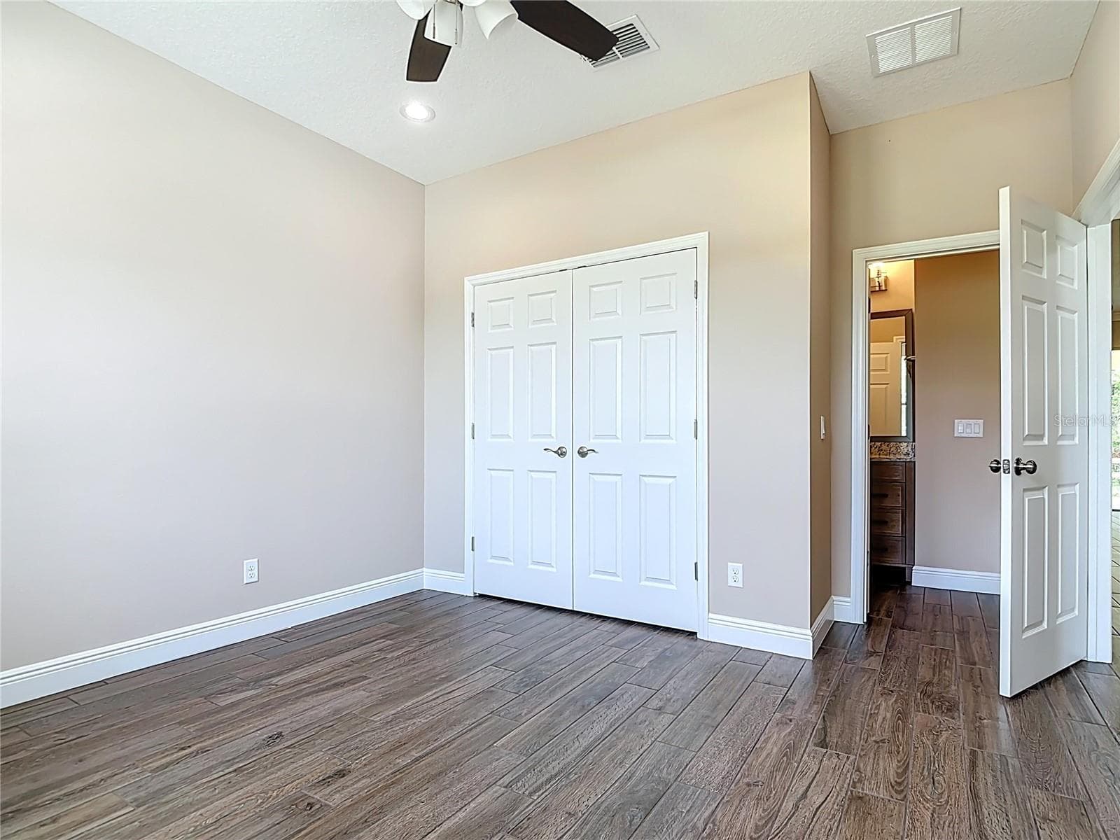 Single Family Residence at 19041 MARDI GRAS ST, ORLANDO, photo 43 of 57