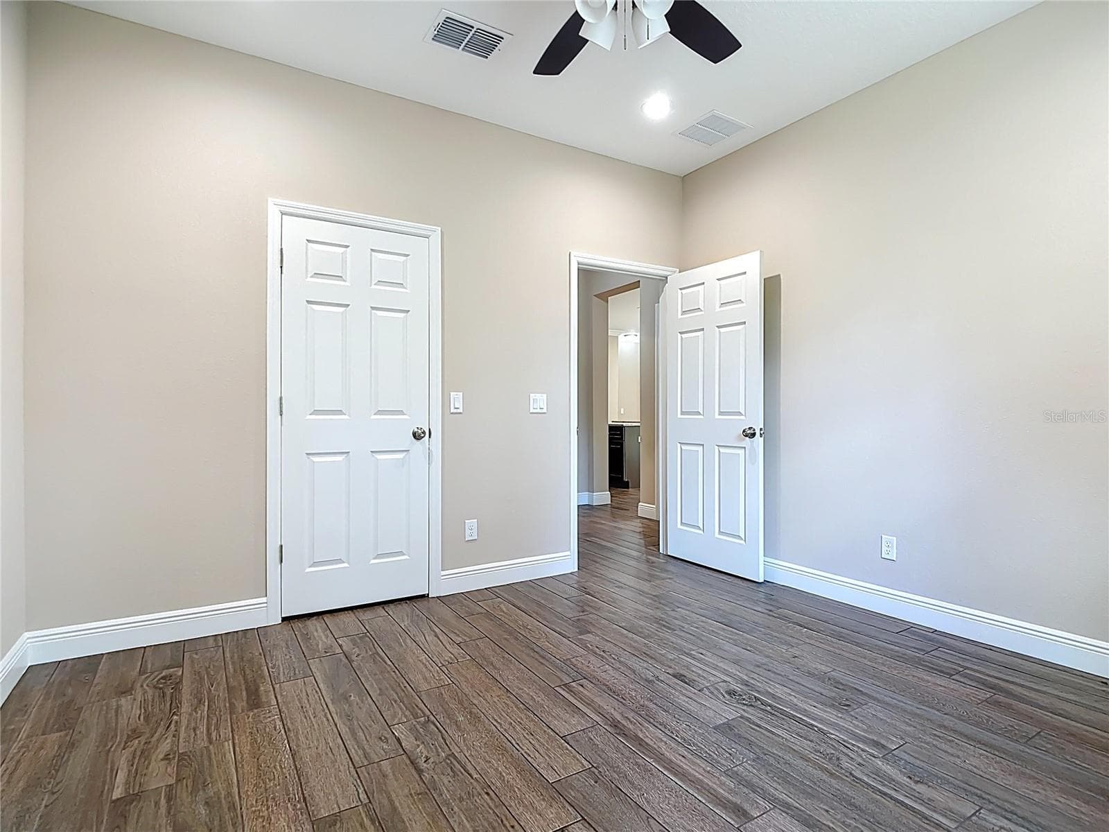Single Family Residence at 19041 MARDI GRAS ST, ORLANDO, photo 51 of 57