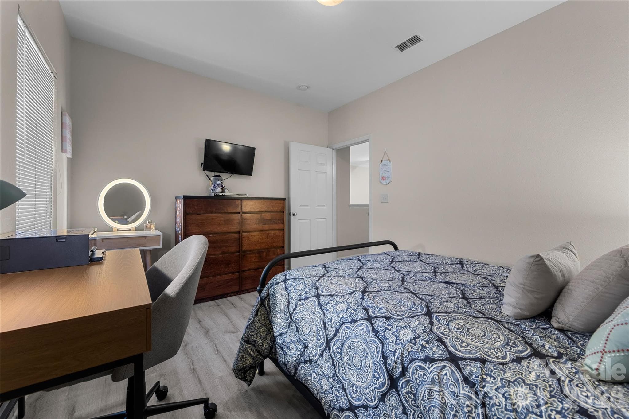 Condominium at 100 Vista Lake Drive, Candler, photo 32 of 55