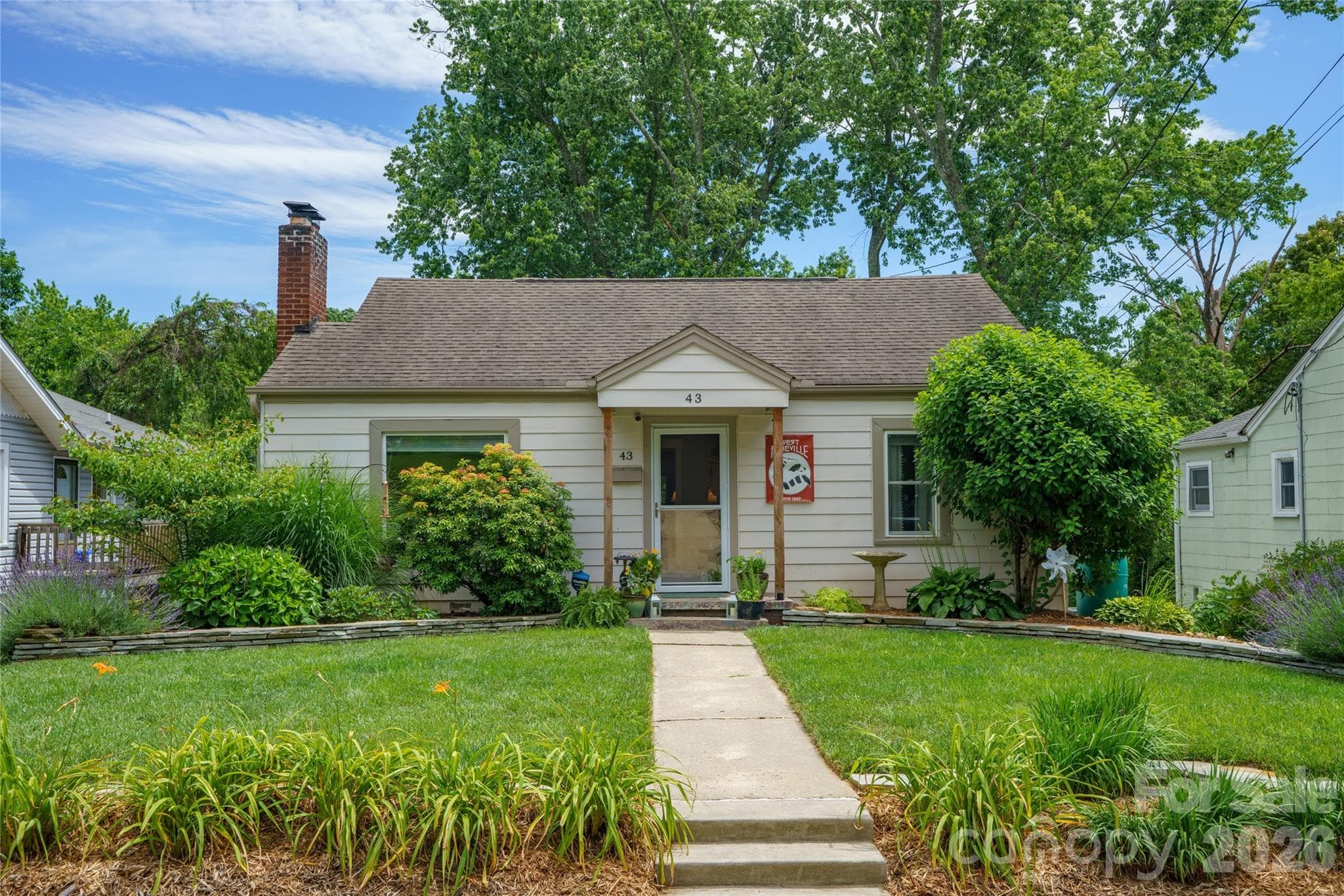 Single Family Residence at Asheville, photo 3 of 31