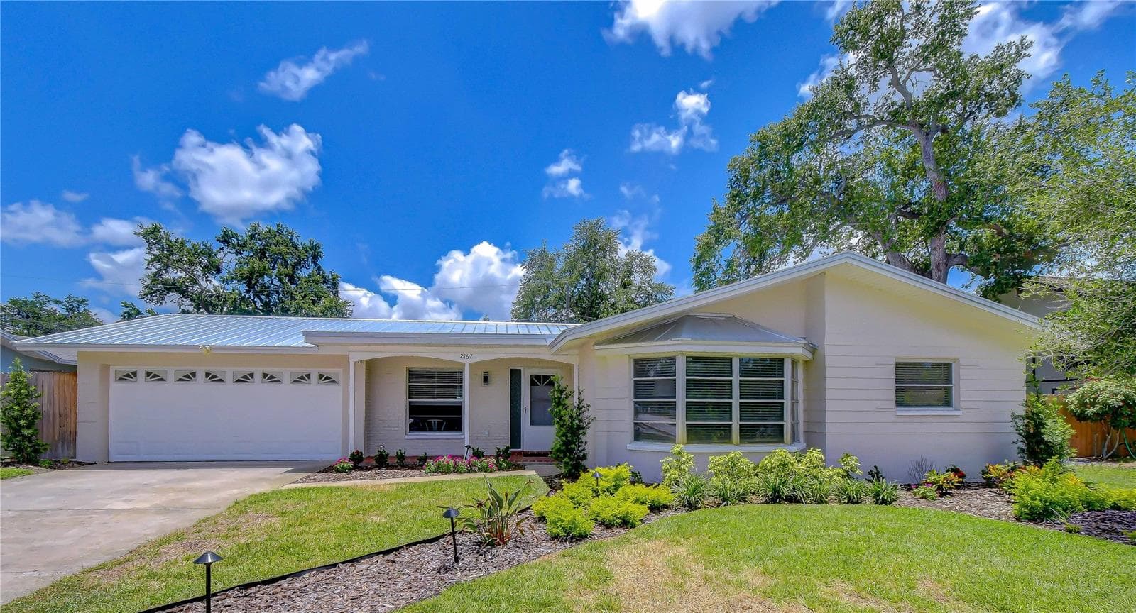 Single Family Residence at 2167 LAKEVIEW RD, CLEARWATER, photo 31 of 37