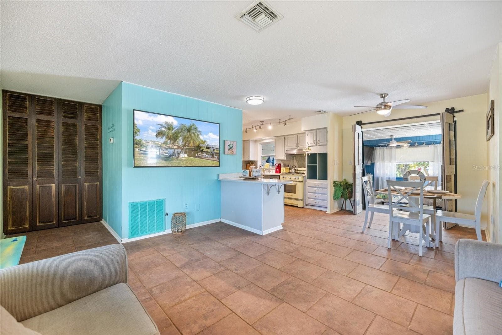 Single Family Residence at 168 BUCKEYE AVE NW, PORT CHARLOTTE, photo 11 of 60