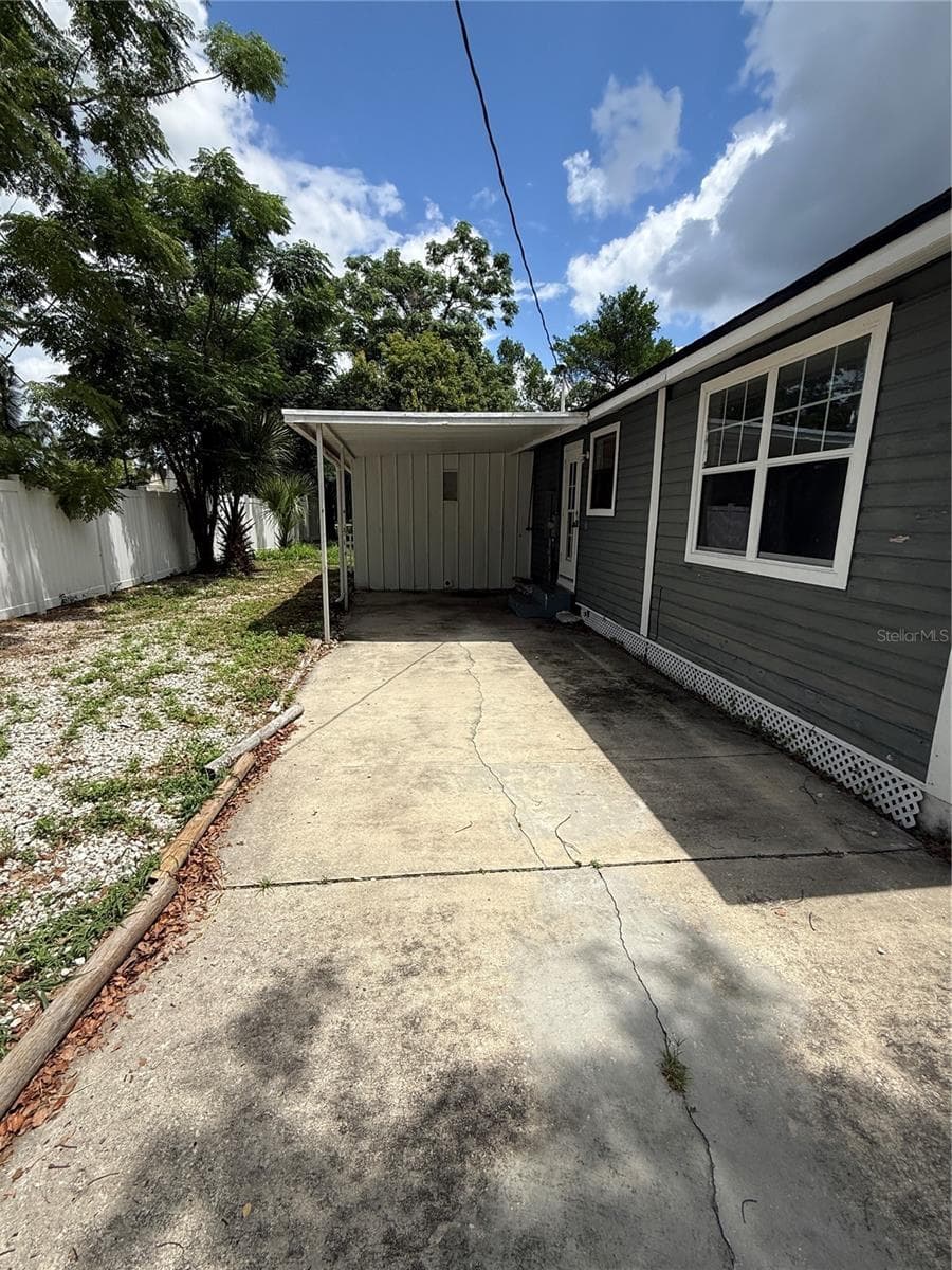 Driveway - 137 E MAINE AVE, LONGWOOD