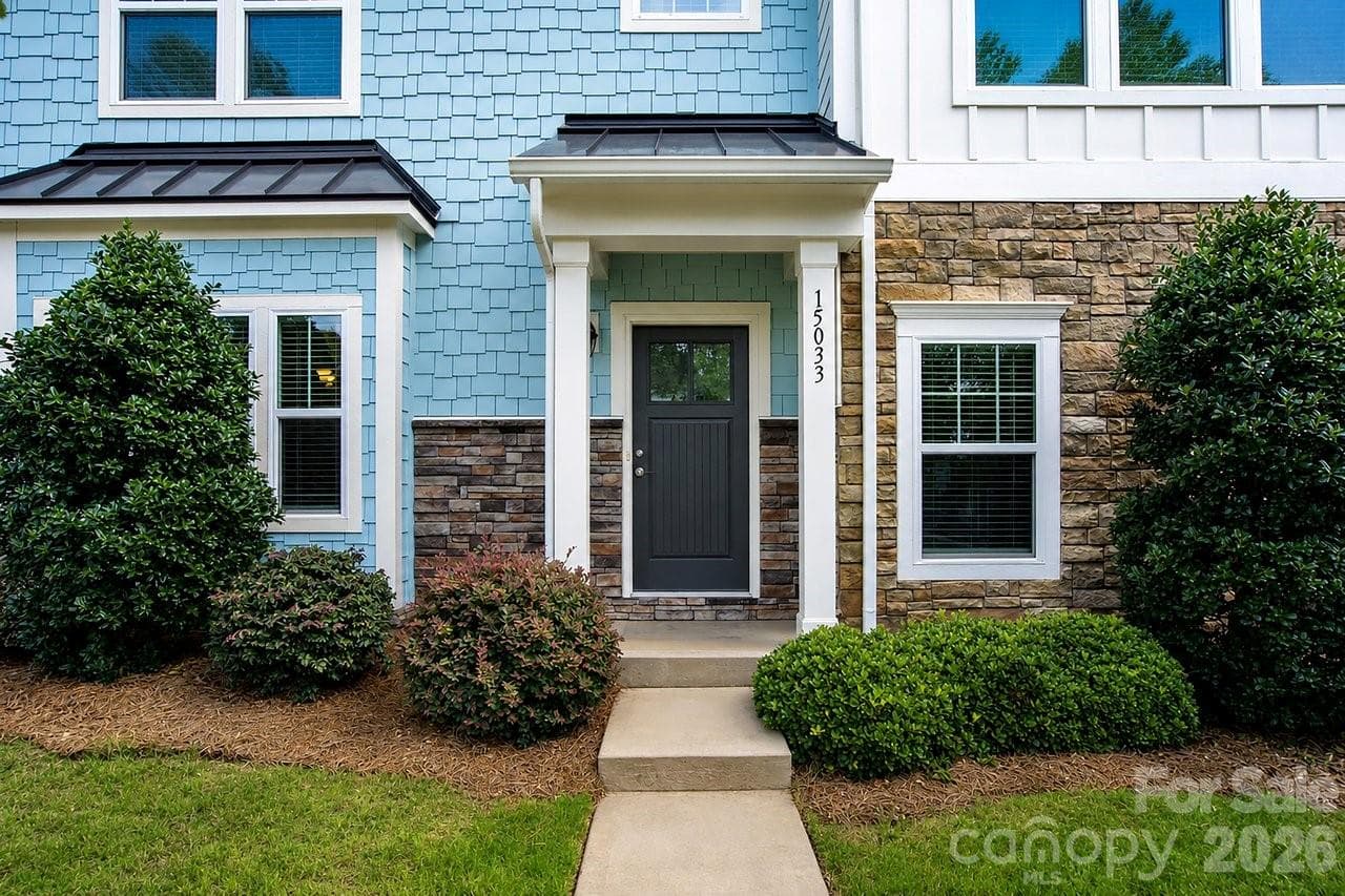 Townhouse at Huntersville, photo 2 of 33