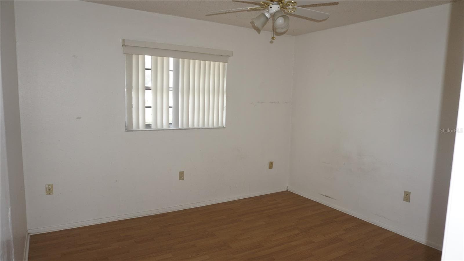 Condominium at 12543 DEARBORN DR, HUDSON, photo 14 of 25