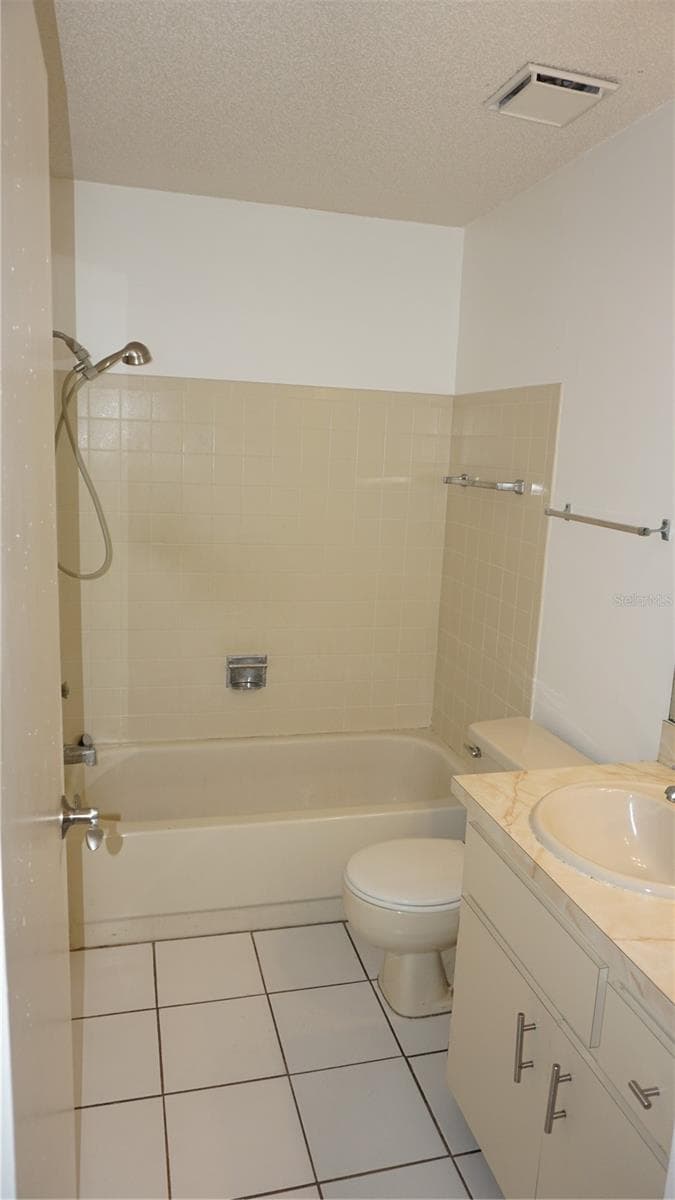 Condominium at 12543 DEARBORN DR, HUDSON, photo 15 of 25