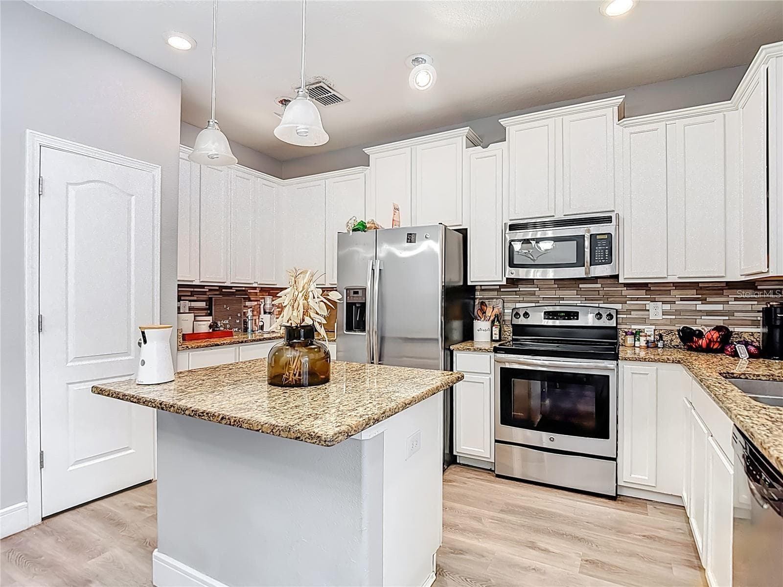 Townhouse at 4442 FENNWOOD CT, WESLEY CHAPEL, photo 16 of 40