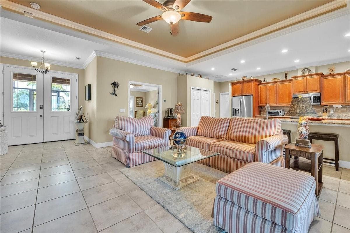 Single Family Residence at 11614 SW COURTLY MANOR DR, LAKE SUZY, photo 7 of 49