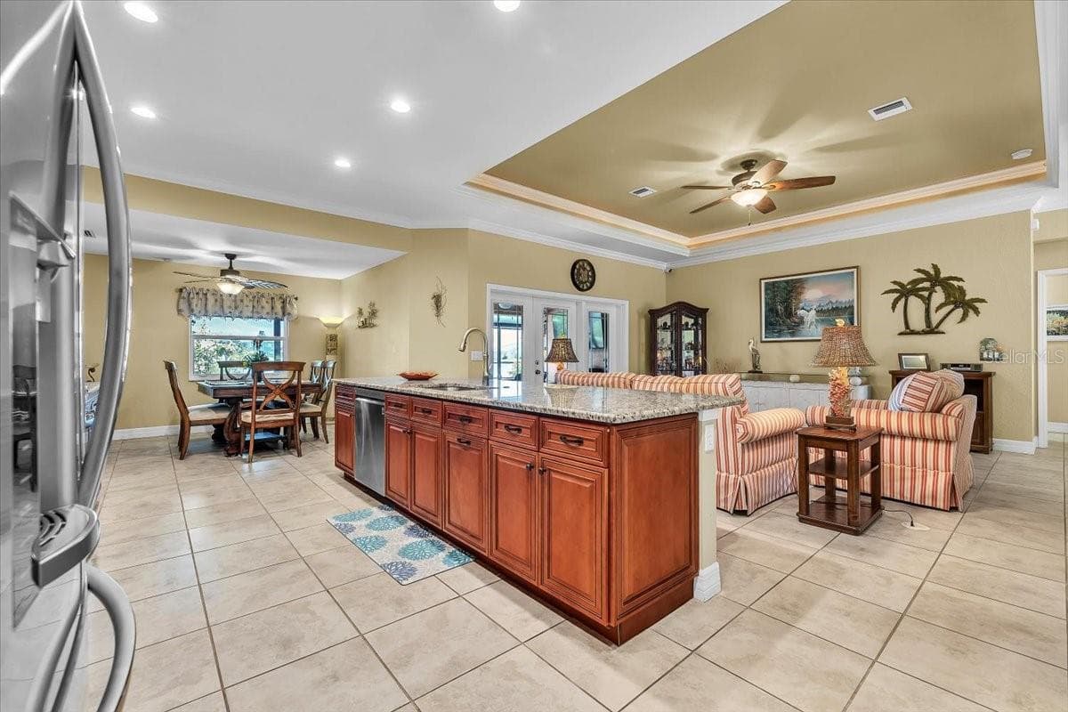 Single Family Residence at 11614 SW COURTLY MANOR DR, LAKE SUZY, photo 12 of 49
