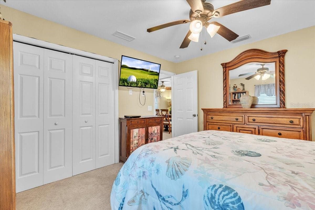 Single Family Residence at 11614 SW COURTLY MANOR DR, LAKE SUZY, photo 25 of 49