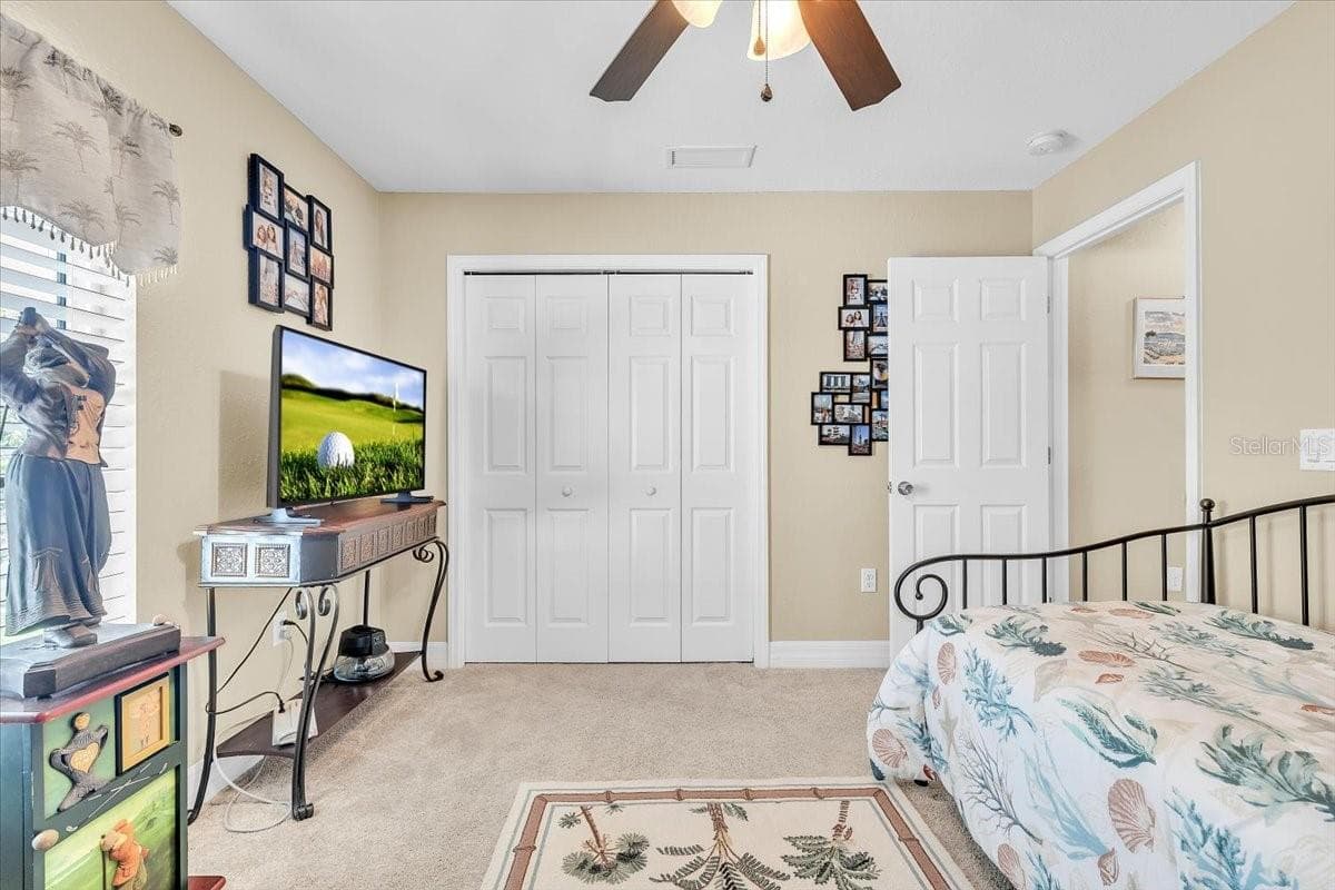 Single Family Residence at 11614 SW COURTLY MANOR DR, LAKE SUZY, photo 28 of 49