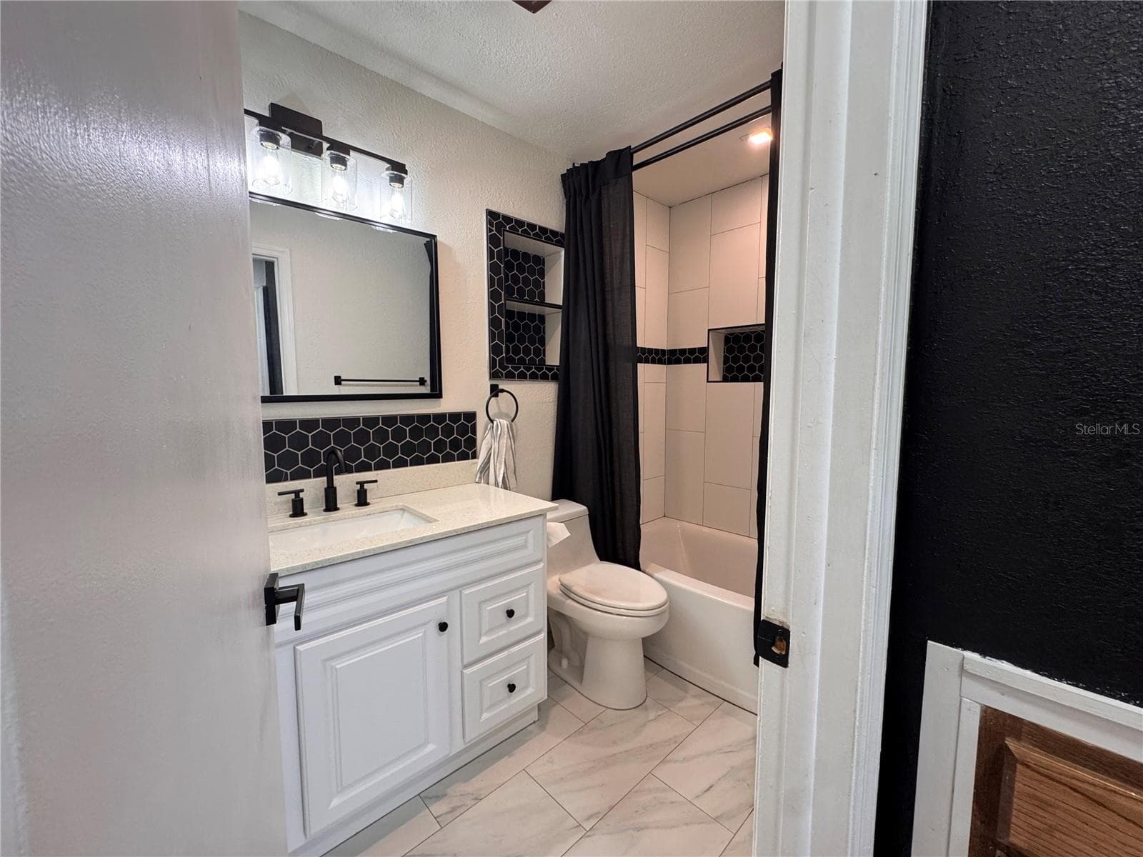 Guest Bath - 9554 86TH AVE, SEMINOLE