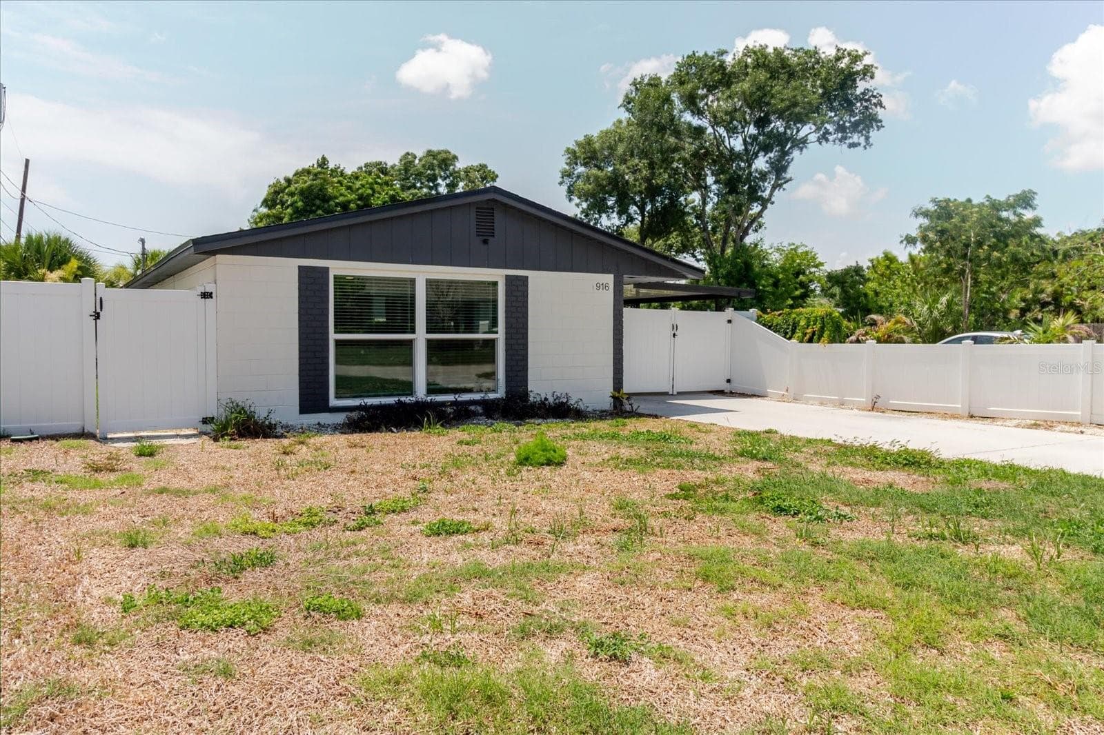 Single Family Residence at 916 17TH ST N, ST PETERSBURG, photo 5 of 67
