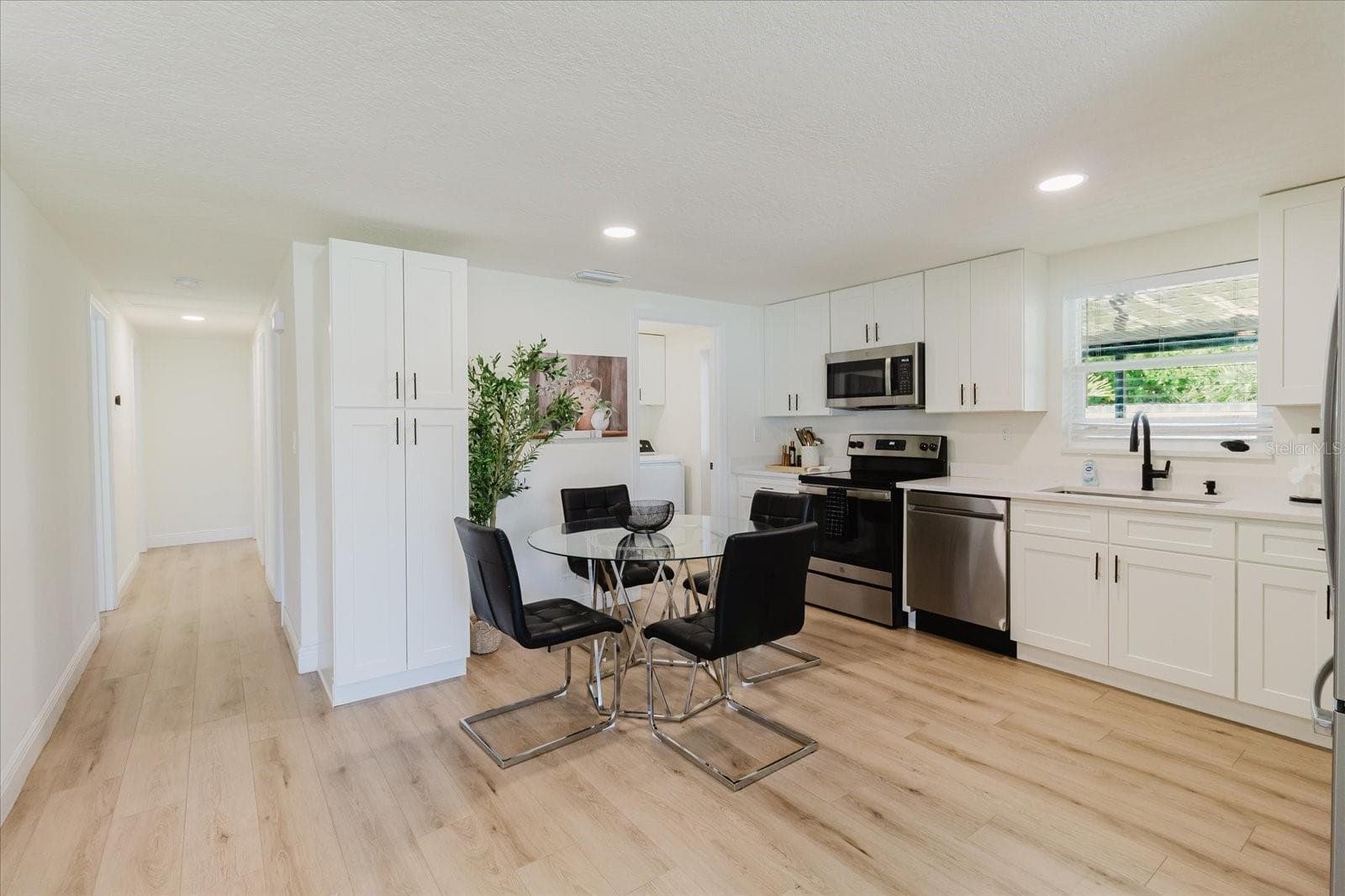 Single Family Residence at 916 17TH ST N, ST PETERSBURG, photo 15 of 67
