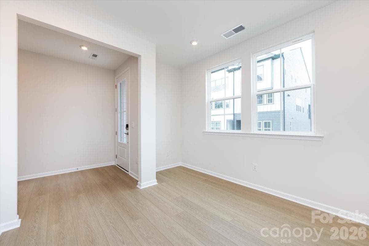 First floor flex space - Charlotte