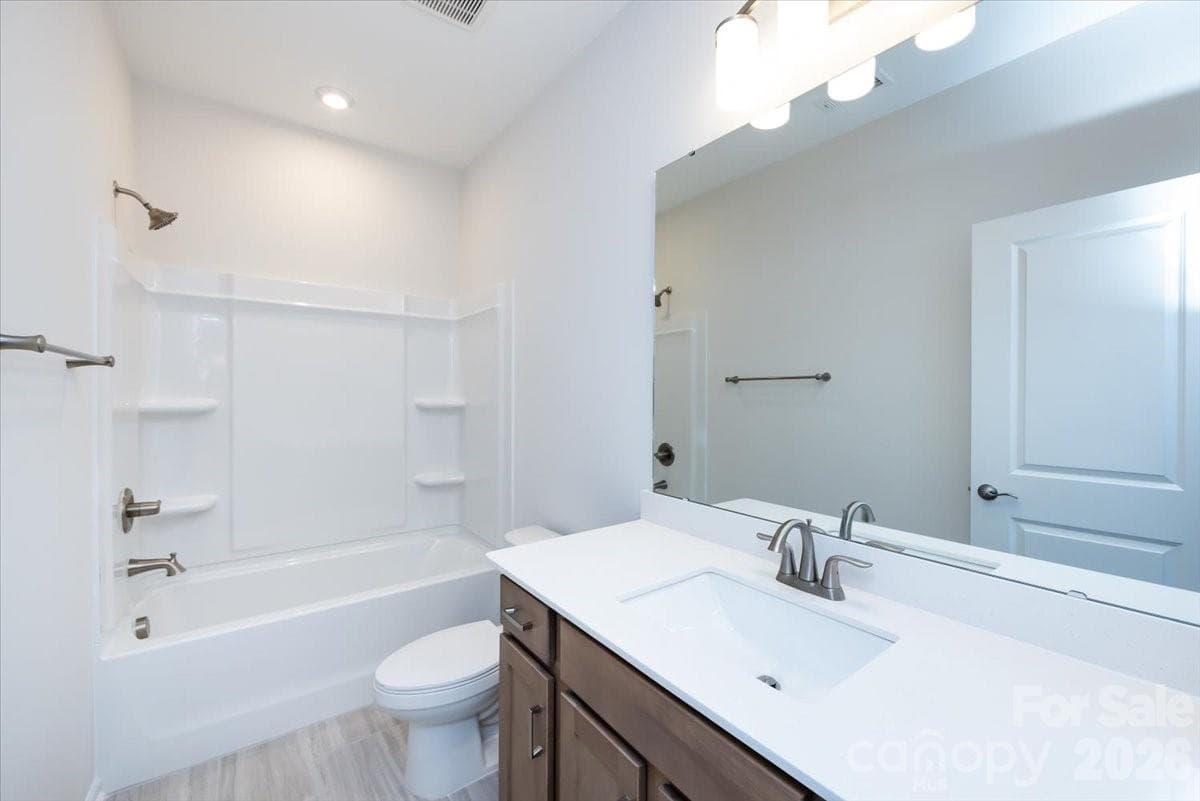 Secondary bathroom - Charlotte