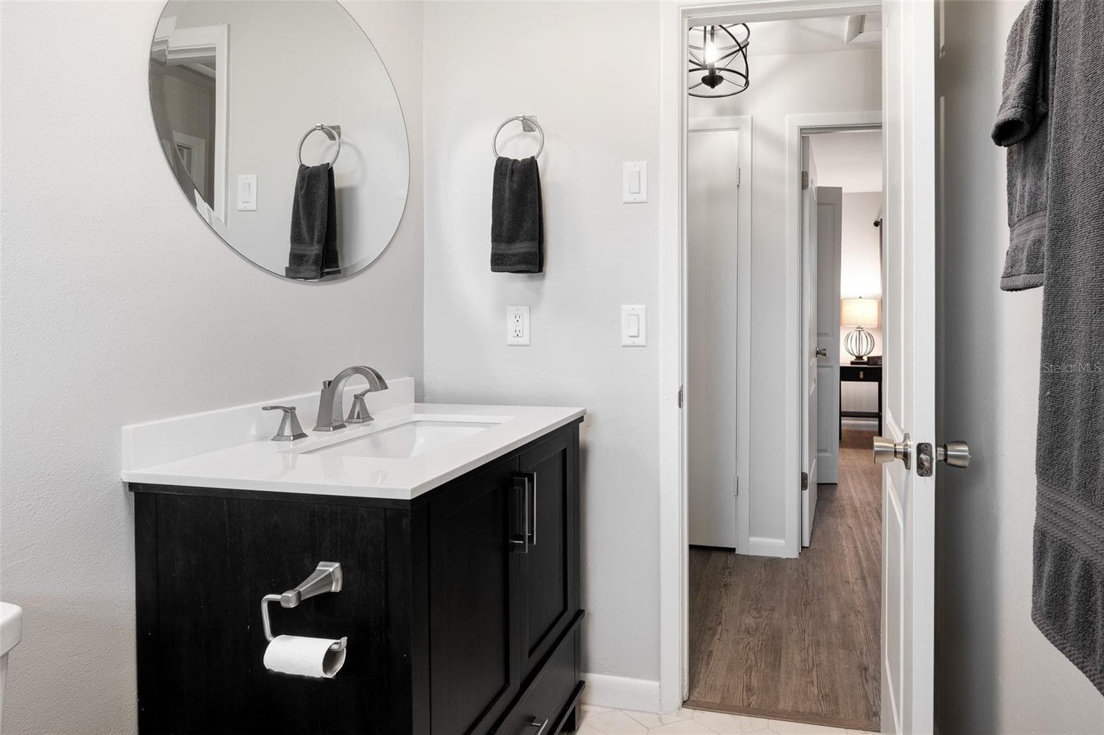 2910 Bath - 2910 DADE AVE, ORLANDO