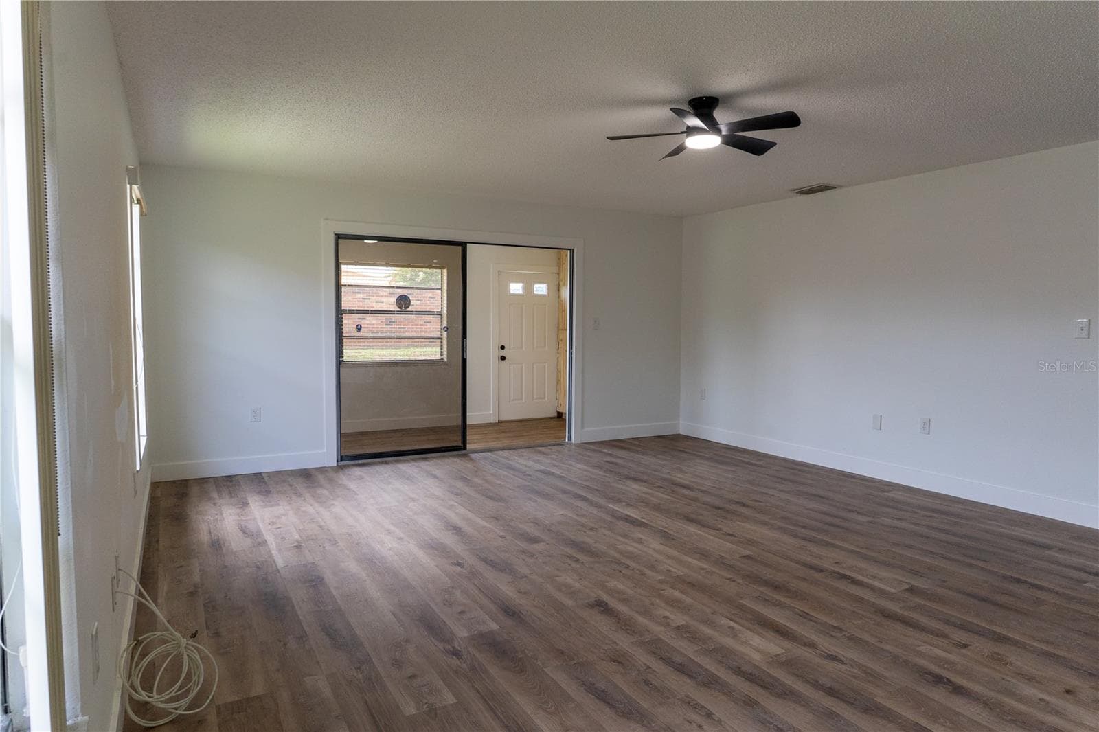 Single Family Residence at 661 LAKE CAROLYN CIR, LAKELAND, photo 28 of 48