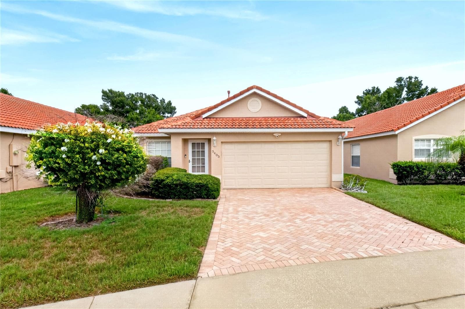 Single Family Residence at 5405 WATERVISTA DR, ORLANDO, photo 2 of 44