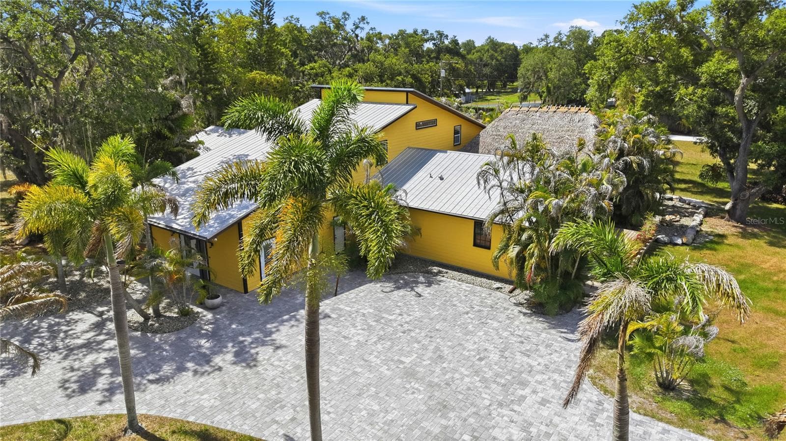 MAIN HOUSE - 3348 ALAMO LN, SARASOTA