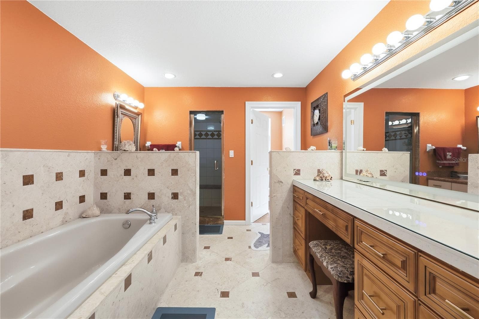 B - 3348 ALAMO LN, SARASOTA