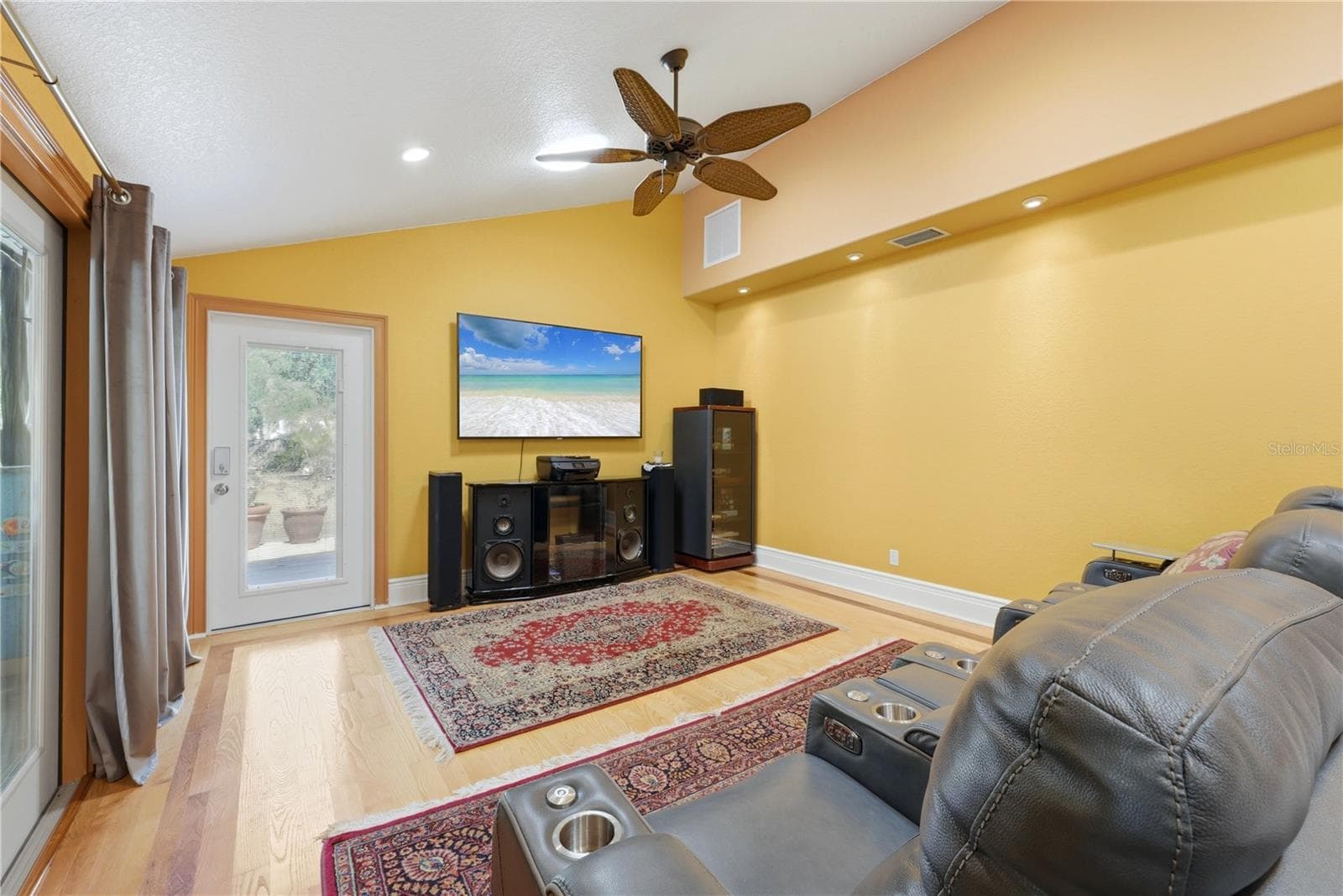 UNIT B - 3348 ALAMO LN, SARASOTA