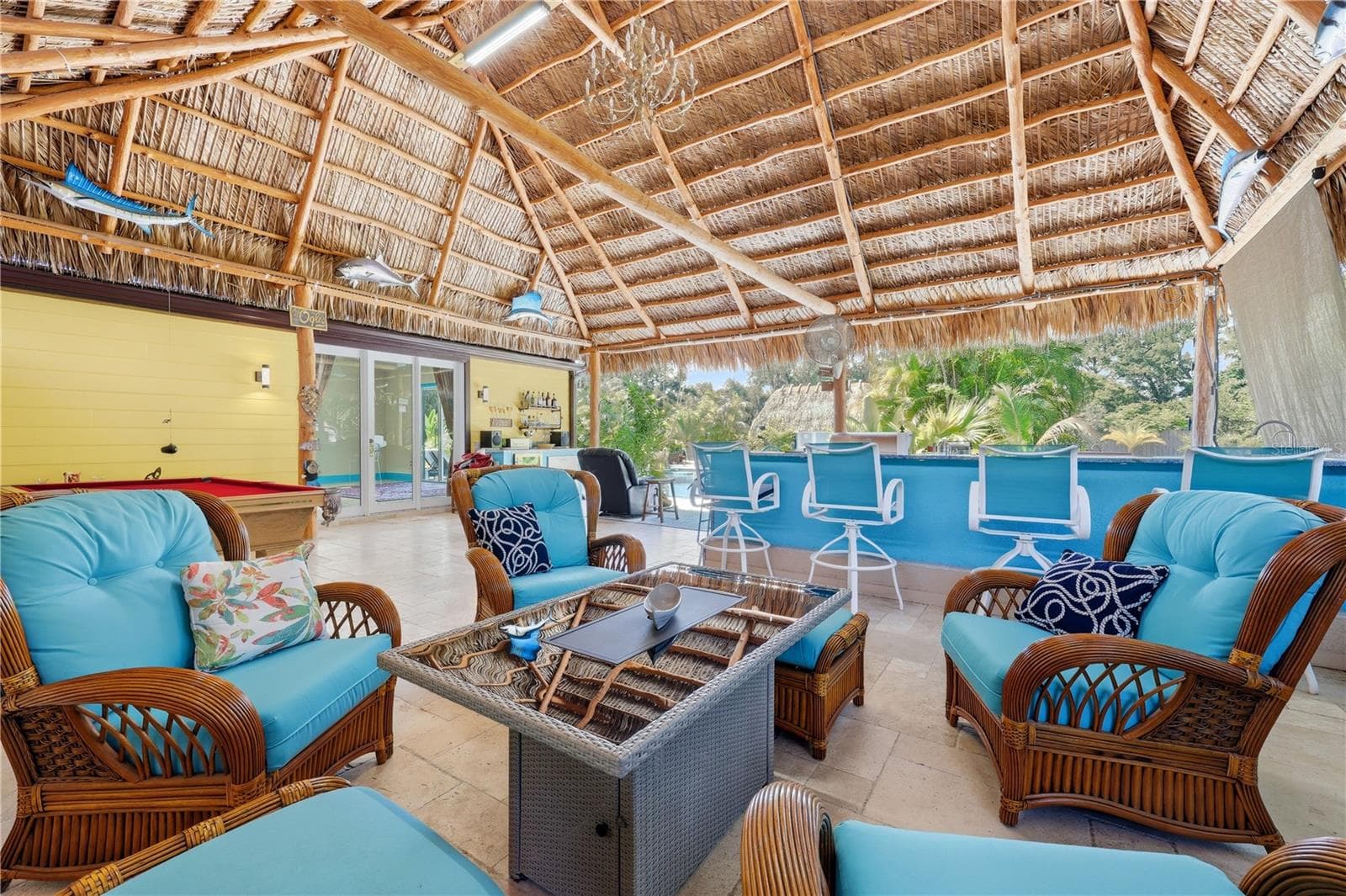 TIKI HUT - 3348 ALAMO LN, SARASOTA