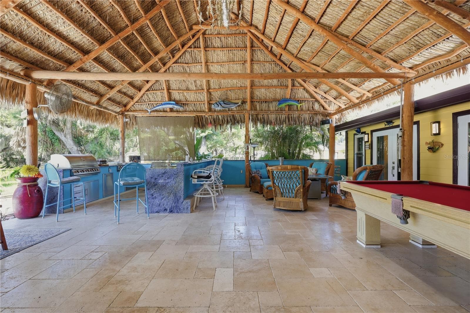 TIKI HUT - 3348 ALAMO LN, SARASOTA