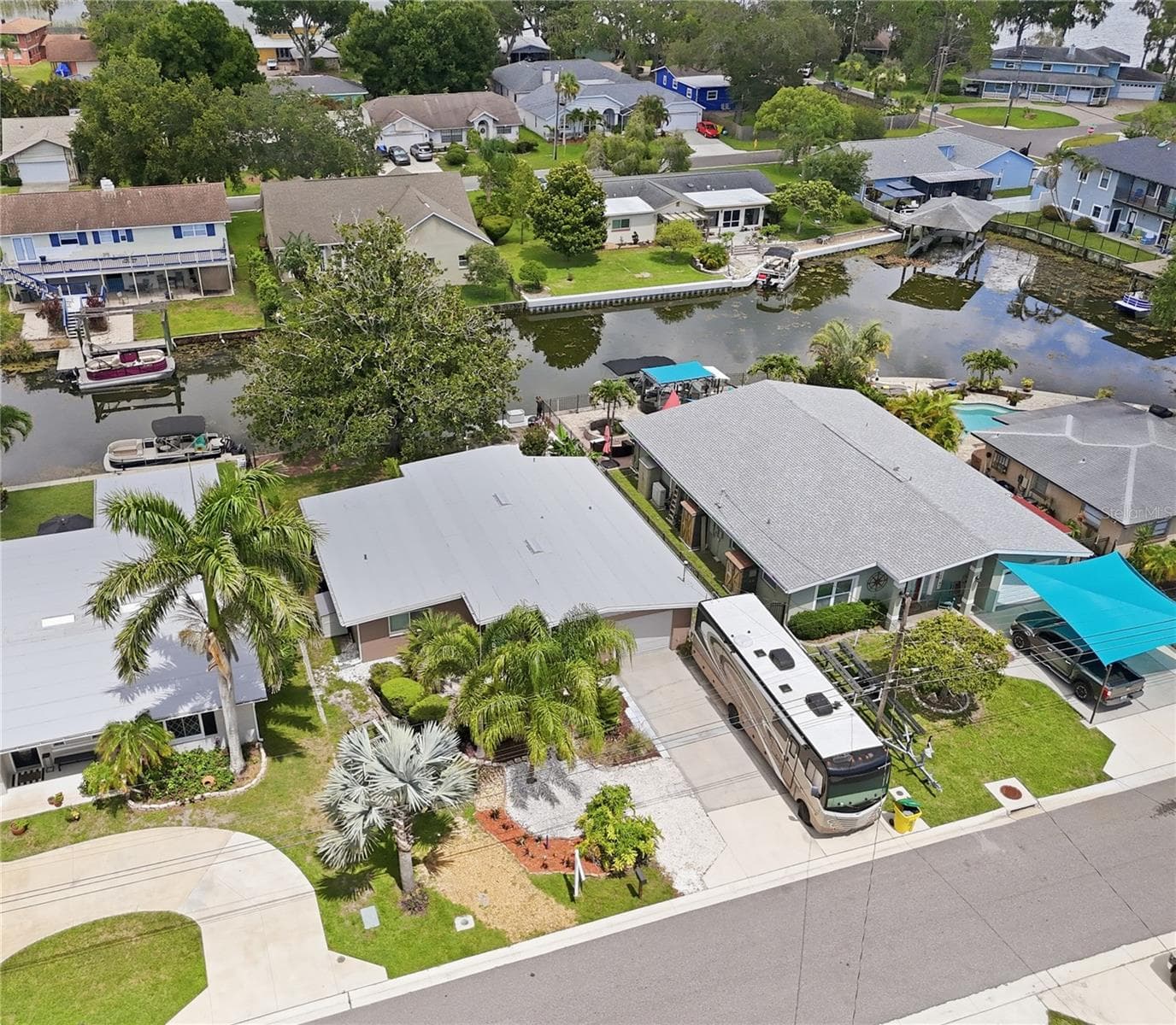 Single Family Residence at 179 E CANAL DR, PALM HARBOR, photo 2 of 36