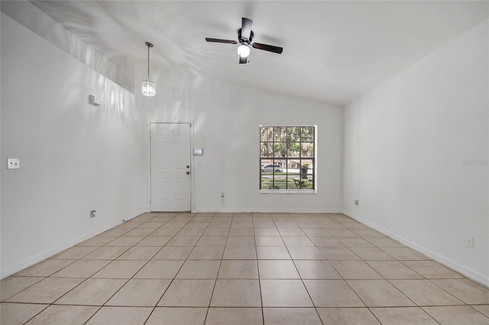 Single Family Residence at 712 VIRGINIA AVE, AUBURNDALE, photo 4 of 34