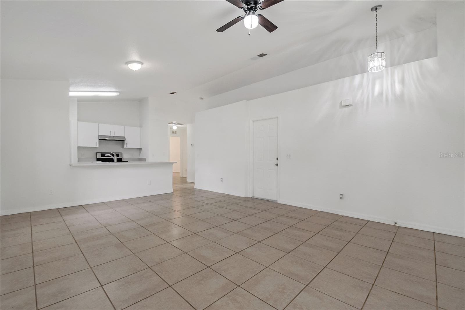 Single Family Residence at 712 VIRGINIA AVE, AUBURNDALE, photo 7 of 34