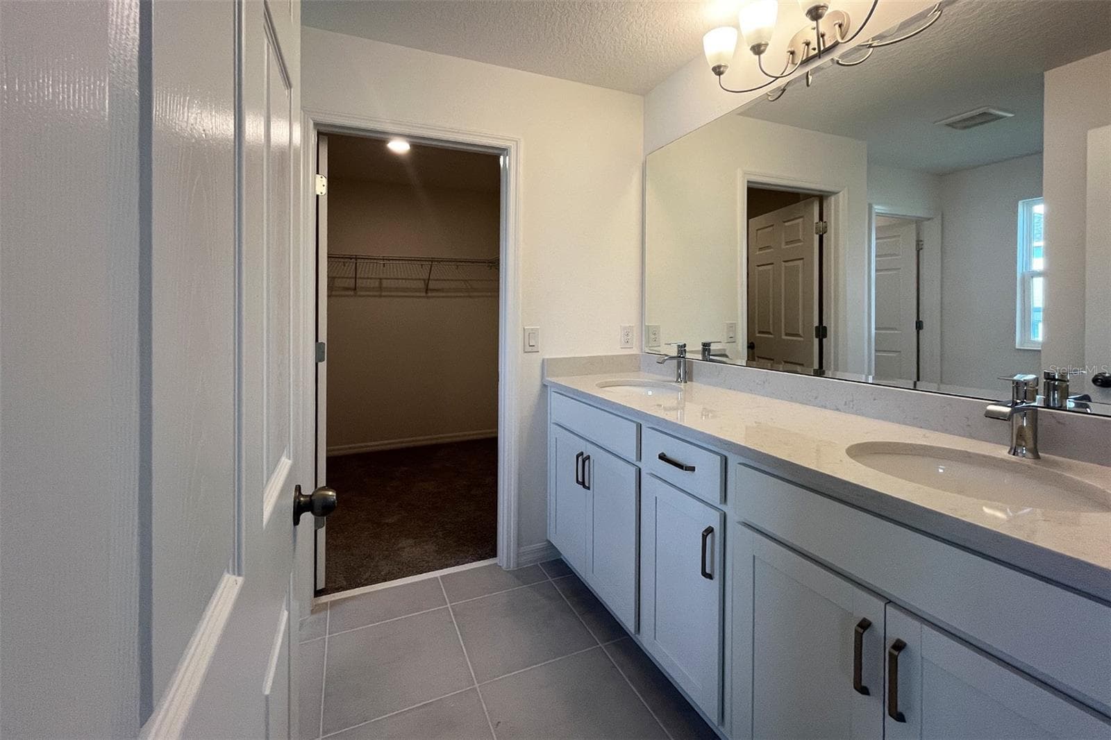 Single Family Residence at 7052 ROLLING LEAF RD, GROVELAND, photo 10 of 19